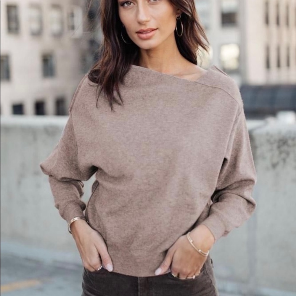 Böhme Pullover Sweater Asymmetrical Top